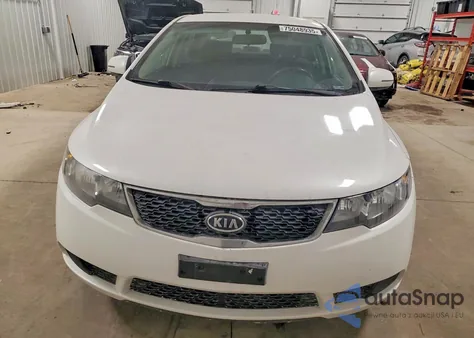 2011 Kia Forte Ex z USA, uszkodzony, nr VIN KNAFU4A25B5403836